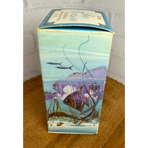 NEW Vintage Avon Sea Treasure Charisma Foaming Bath Oil 5fl. oz. - Picture 2 of 11